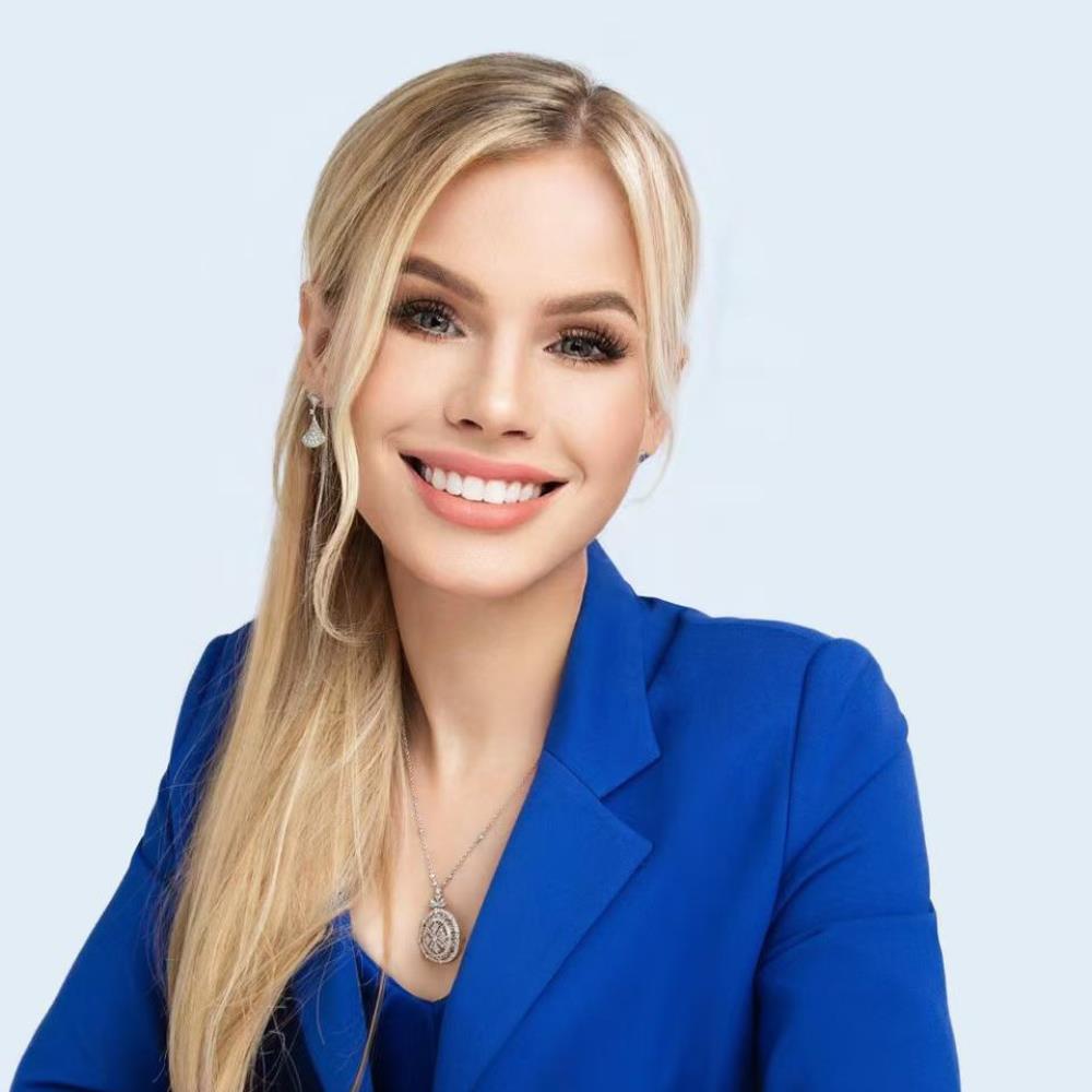 Camus Alexandra