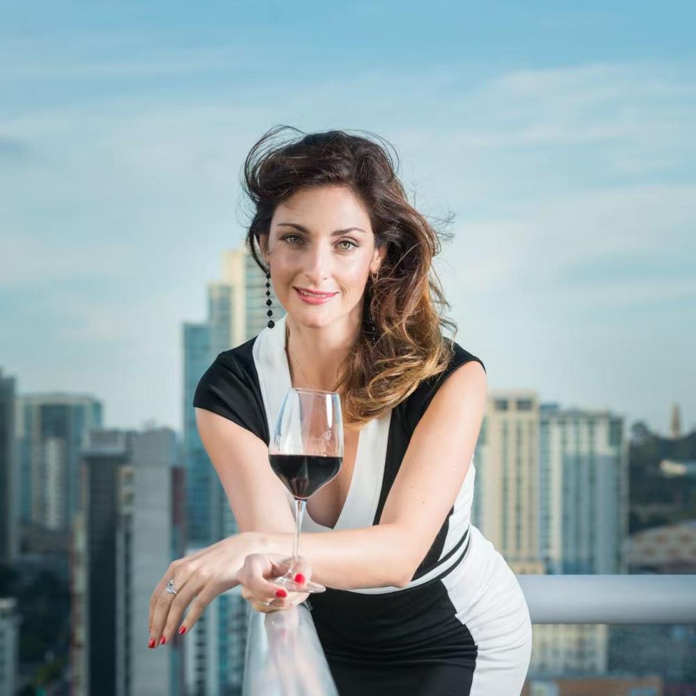 Donadoni Laura