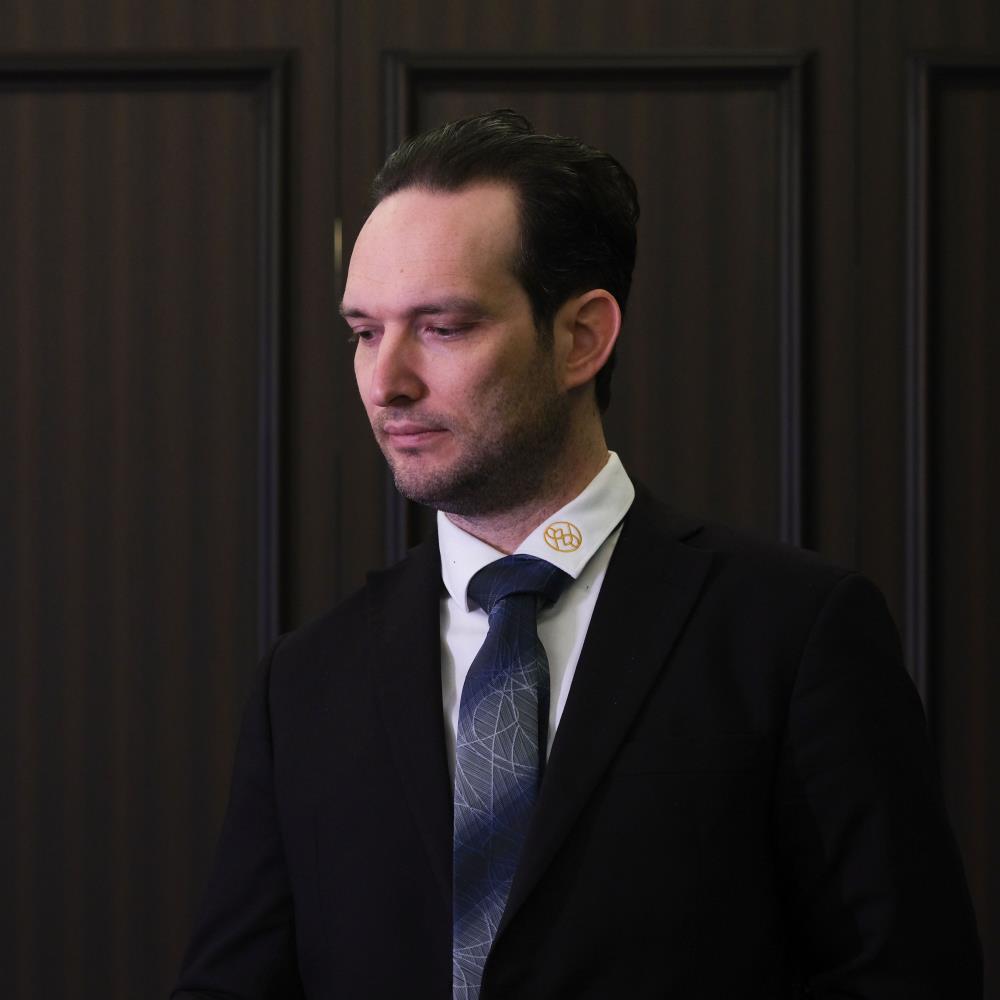 Bertrand Raphael