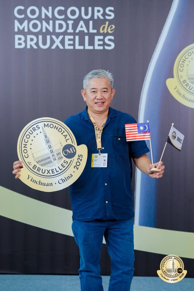 Wong Roderick