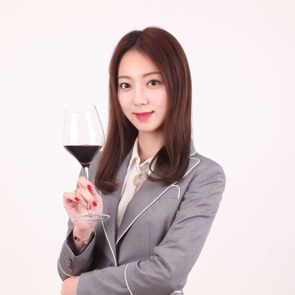 Claire Xu